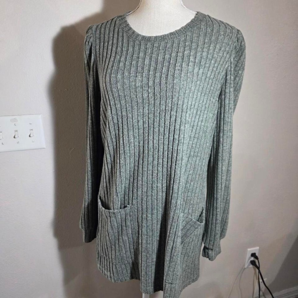Green Ribbed Sweater - Picture 1 of 7